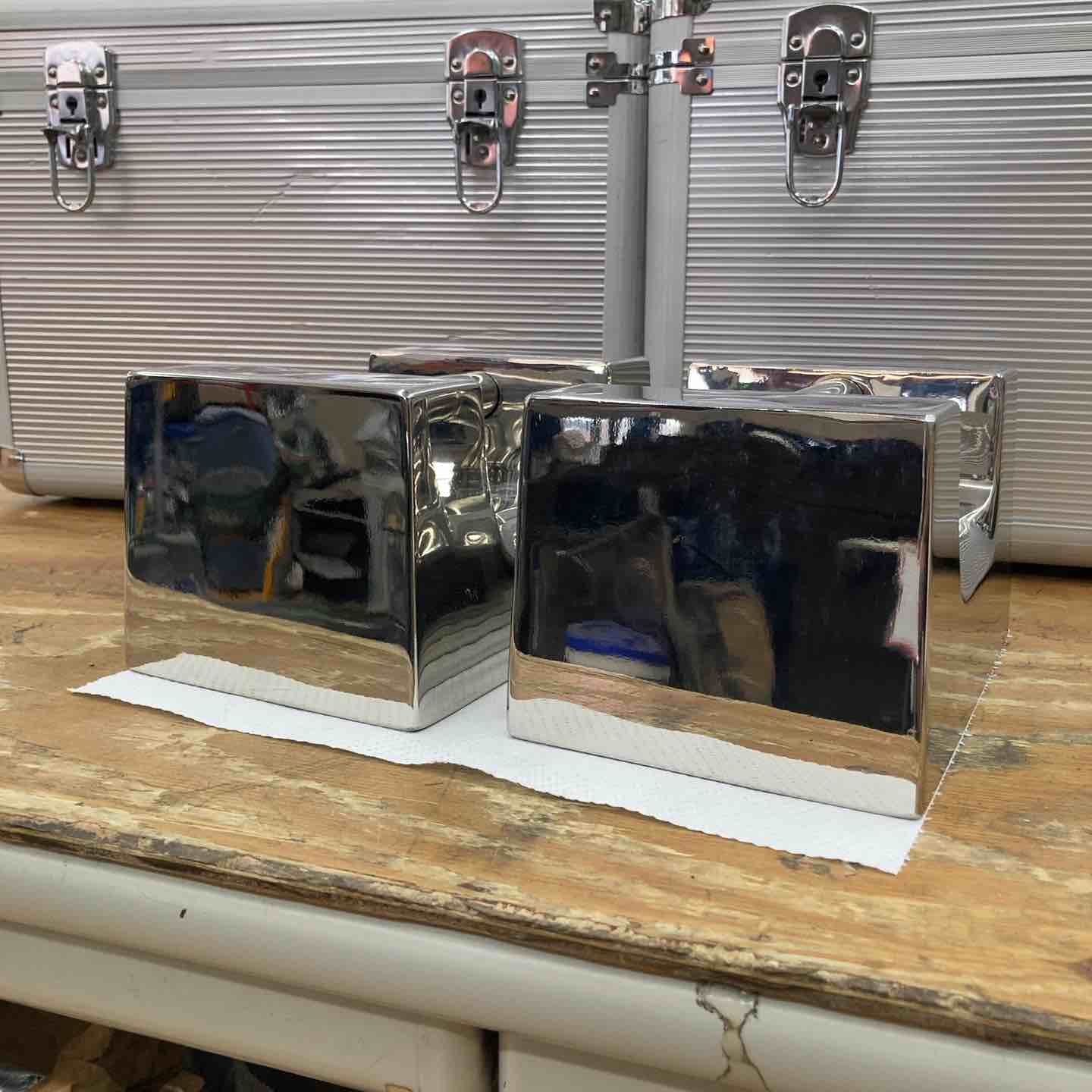 中古品】メーカー不明 ステンレス分銅 枕型 20kg 2個セット ケースあり