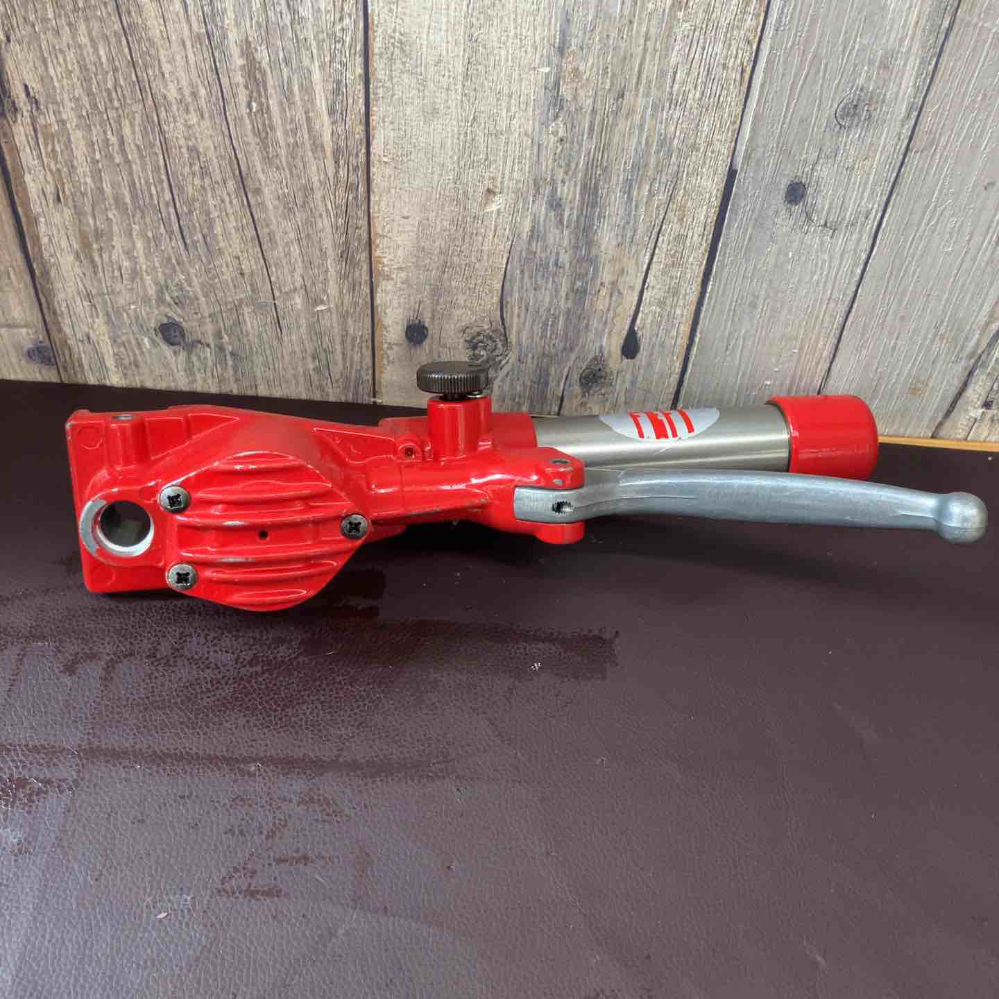 【中古品】 ◇FEFI 手動式油圧ベンダー 【東大和店】 中古品】FEFI 手動式油圧ベンダー【東大和店】 – アクトツール