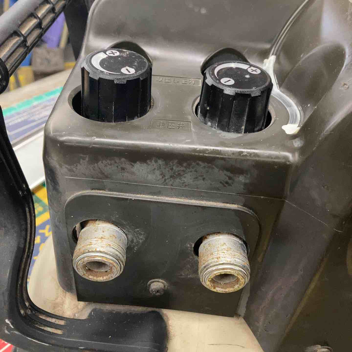 ◇マキタ(makita) 常圧専用エアコンプレッサー AC2211 50Hz　充填時間約2分30秒【戸田店】