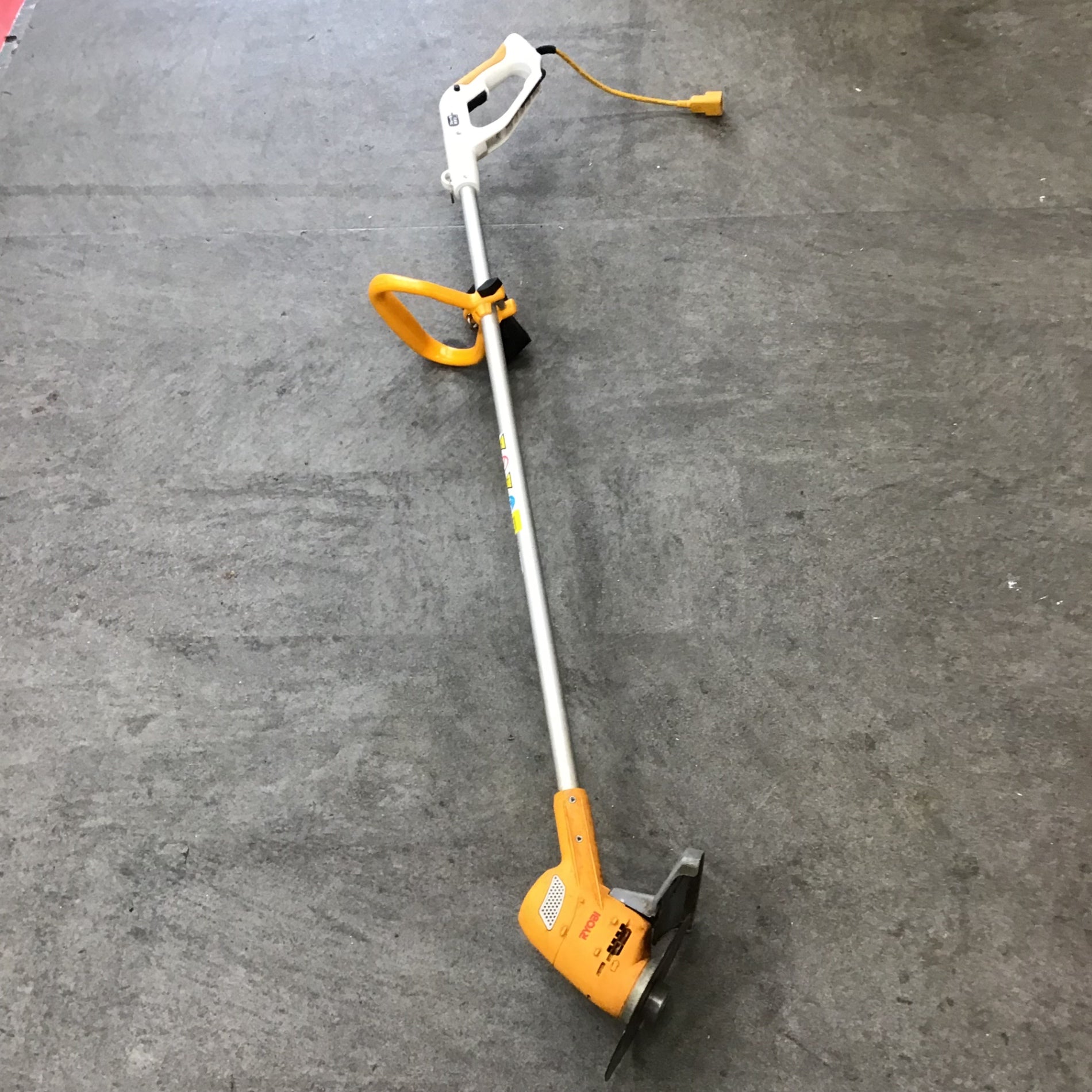 リョービ(RYOBI) 刈払機 草刈機 AK-1800 金属8枚刃 697500A【川崎店