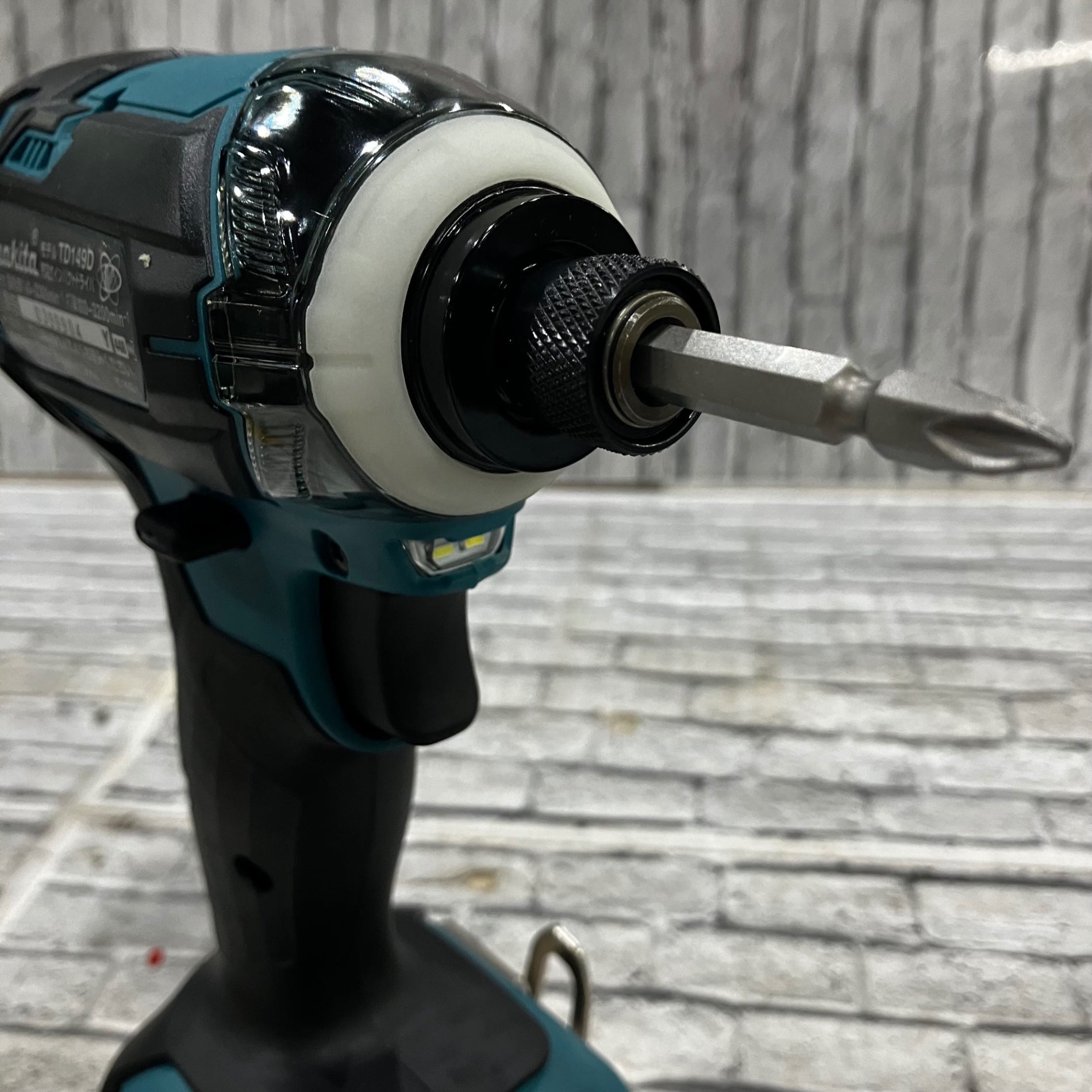 ☆マキタ(makita) コードレスインパクトドライバー TD149DRFX 1回使用
