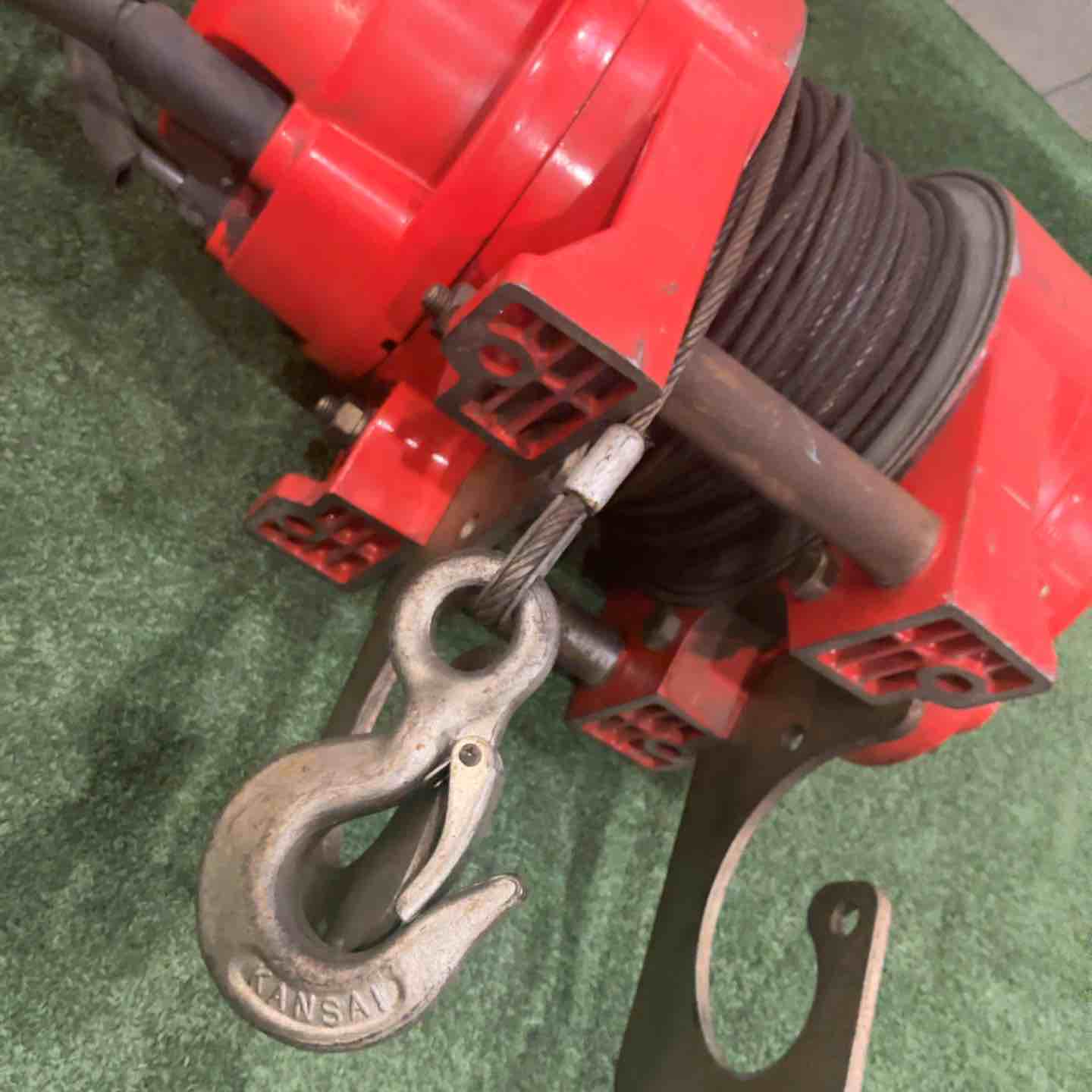 ◇新ダイワ(Shindaiwa) 定置型電動ウインチ SW151RB マイティウインチ