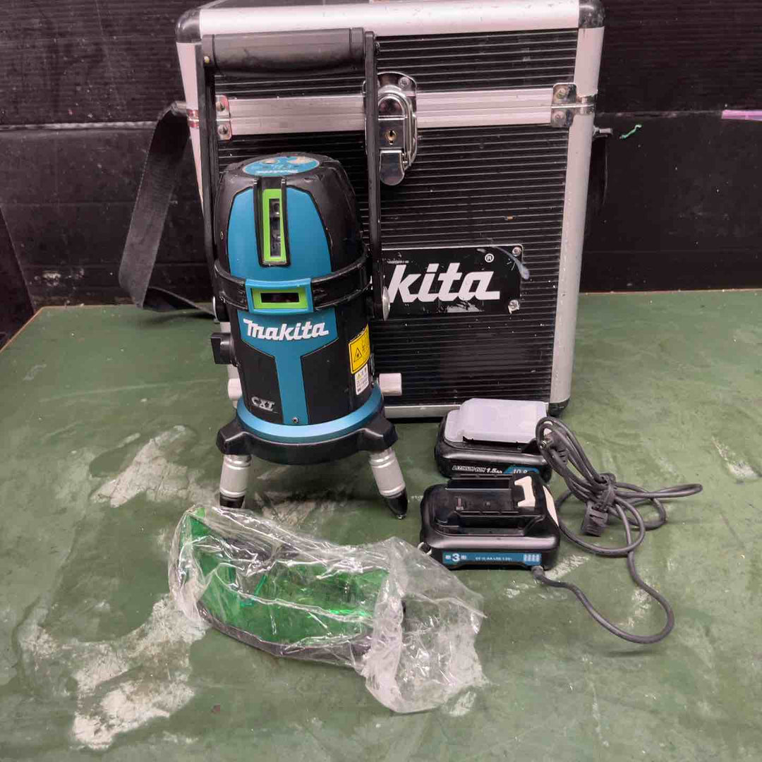 ◇マキタ(makita) コードレスグリーンレーザー墨出し器 SK209GDZ 高輝度 (SK209GD)　BL1015付属【戸田店】