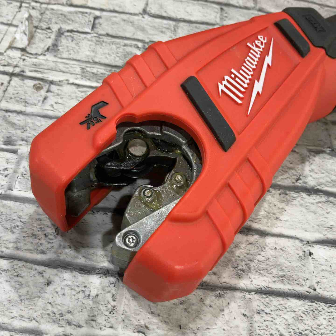 ミルウォーキー パイプカッター C12PC 本体のみ【川口店】