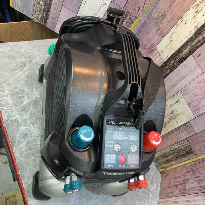 ★マキタ(makita) エアコンプレッサー AC462XSB【八潮店】