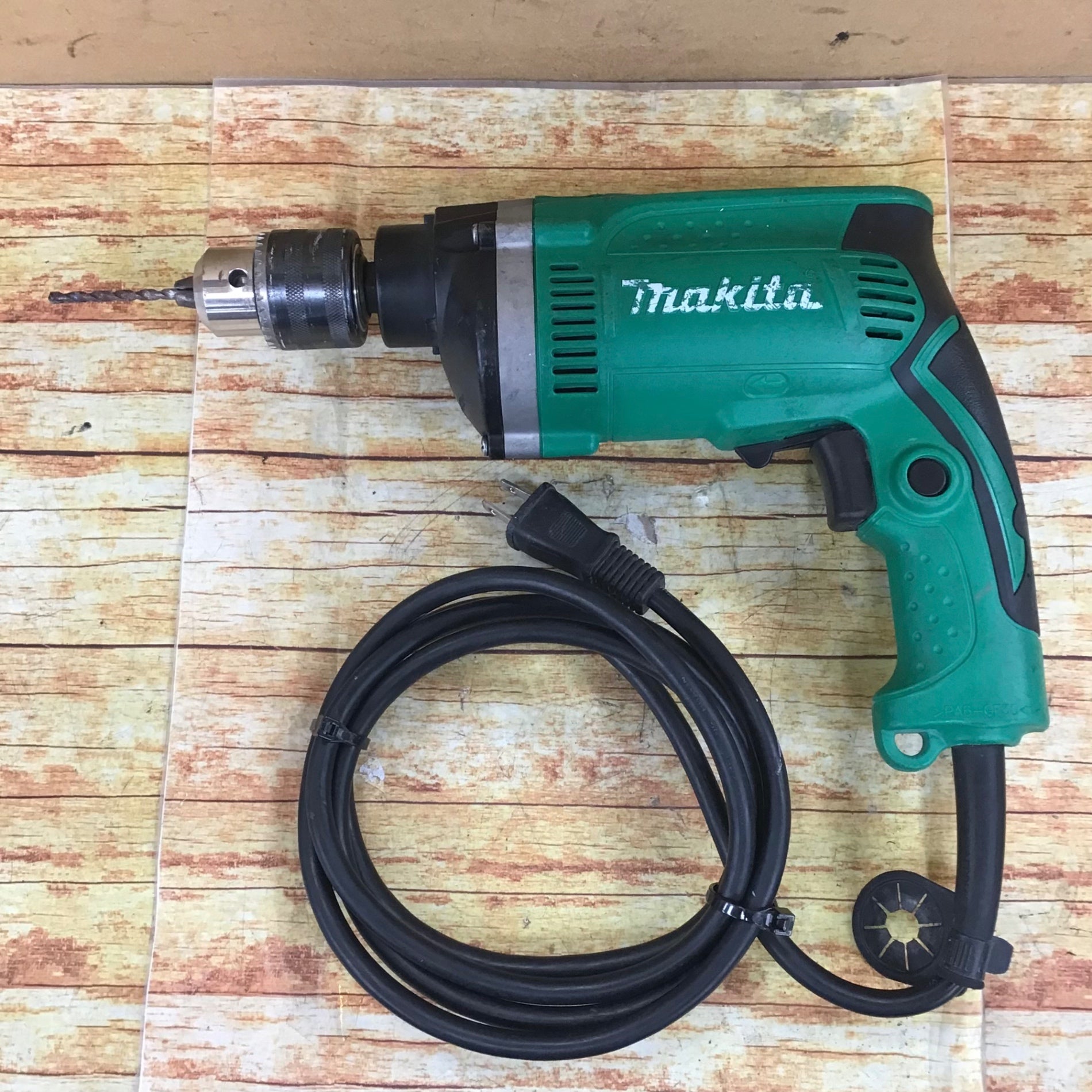 ☆マキタ(makita) 振動ドリル M816K【川崎店】