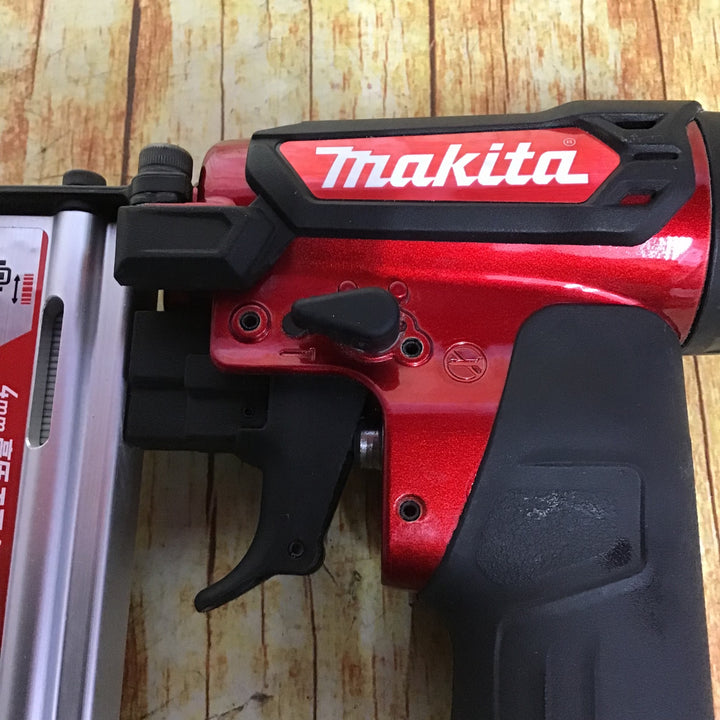マキタ(makita) 高圧エアタッカ AT425HE【川崎店】