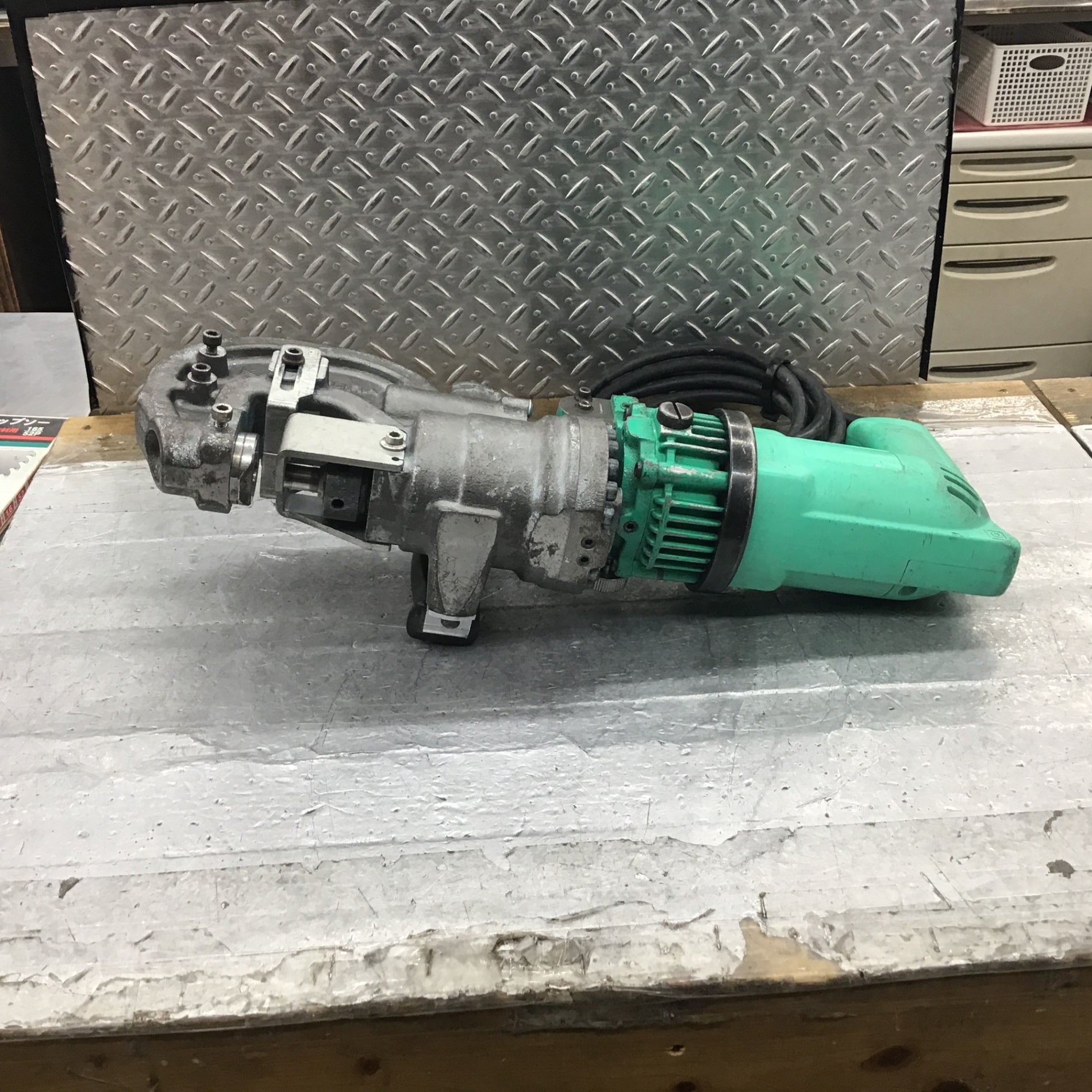 店頭受取り限定】〇亀倉 ポートパンチャー RF-A2【所沢店 店頭受取り限定】〇亀倉 ポートパンチャー RF-A2【所沢店