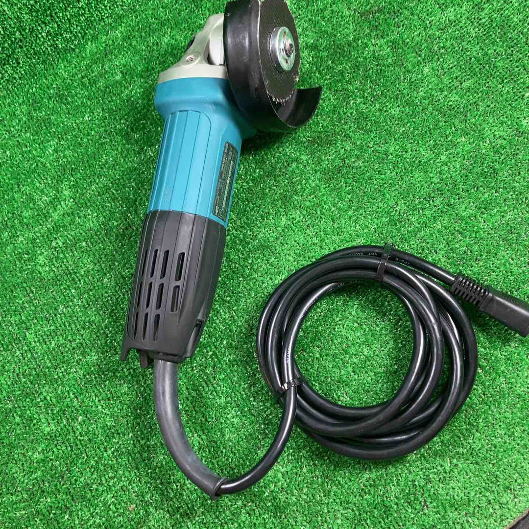 ☆マキタ(makita) 100mmディスクグラインダ GA4032【川崎店】