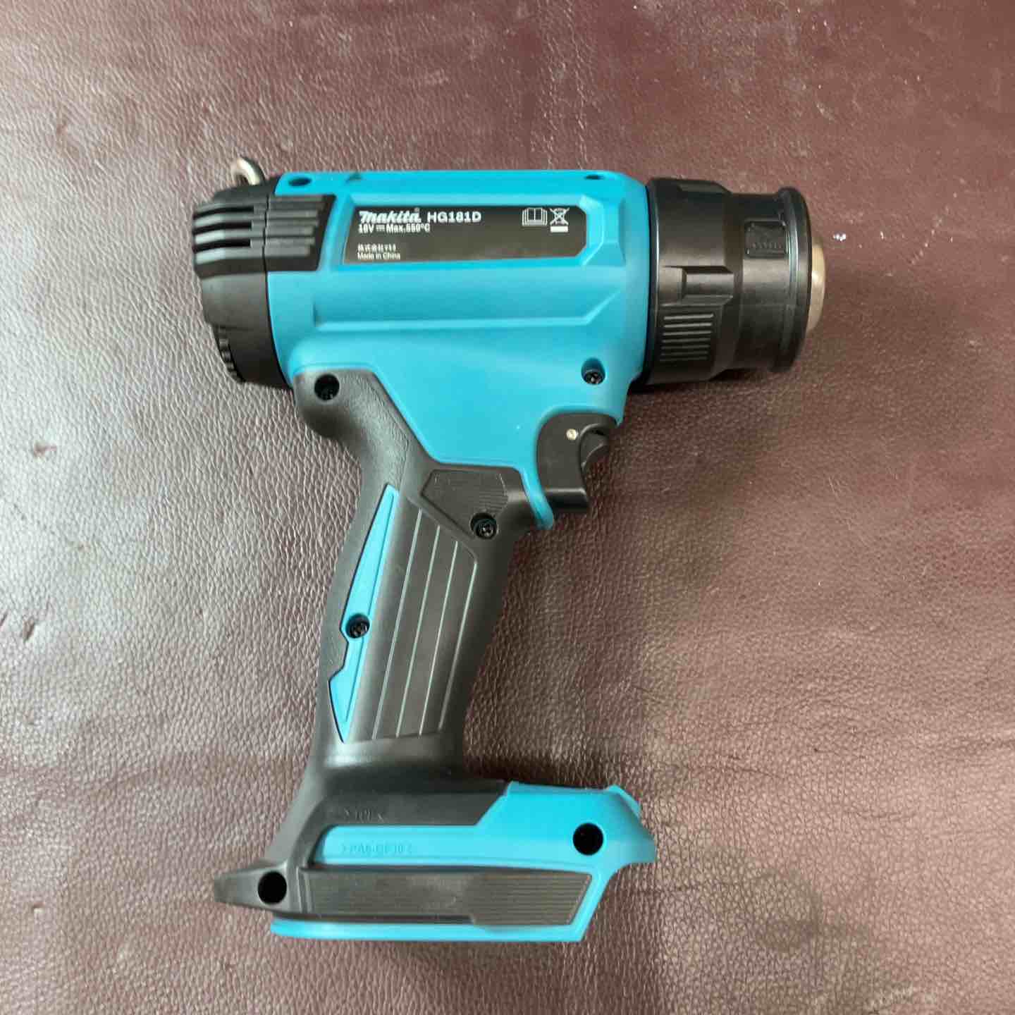 【中古】マキタ　Makita　充電式ヒートガン　型番:HG181DZK 【フライズ佐賀店】 マキタ（makita） HG181DZK 充電式ヒートガン 18V 本体のみ・ケース付