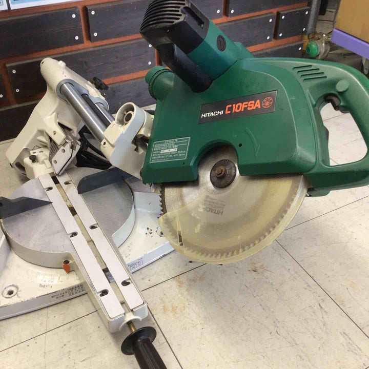 【中古品 / 店頭受取り限定】 ハイコーキ/HIKOKI 卓上スライド丸のこ C10FSA 【鴻巣店】