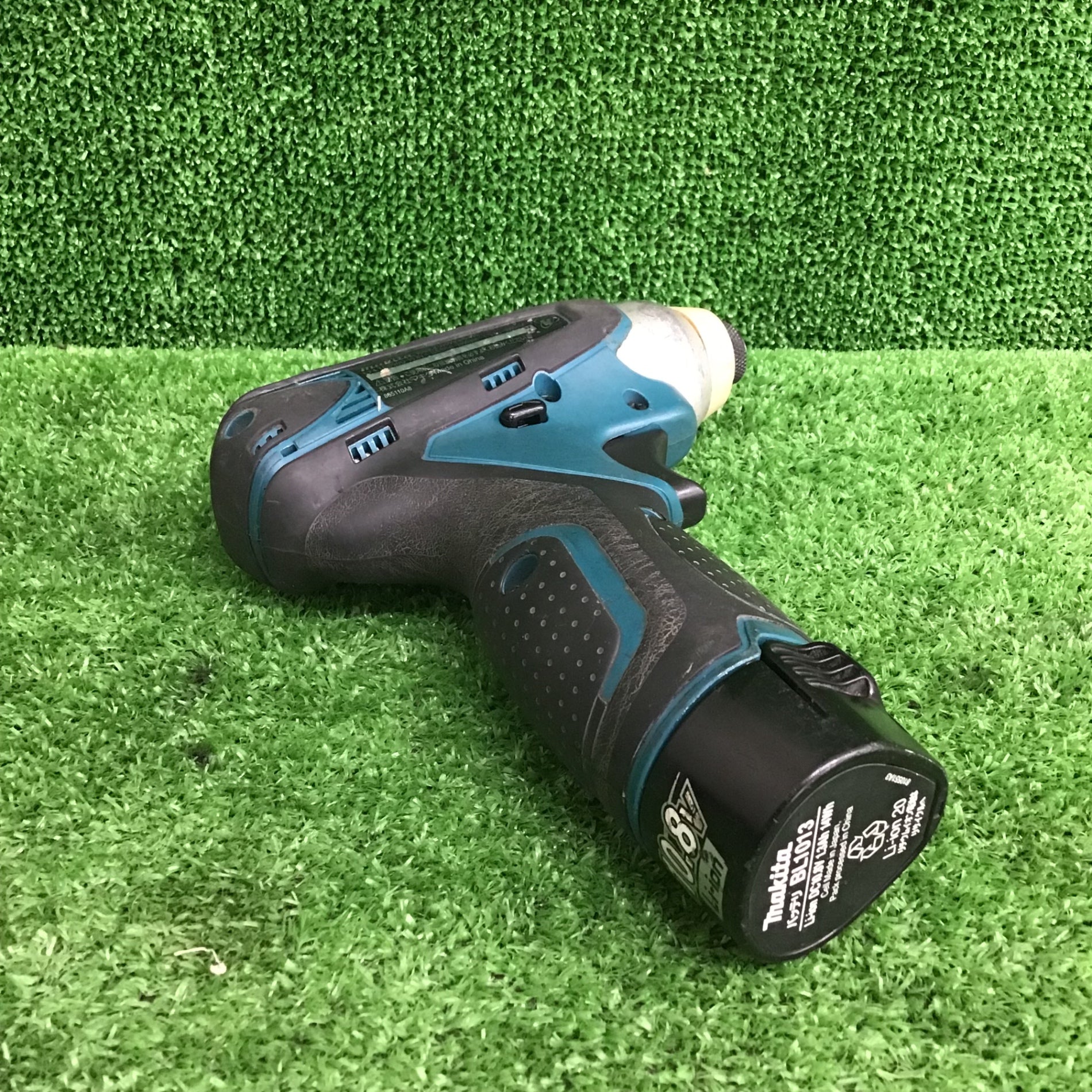 中古品】 マキタ/makita コードレスインパクトドライバー TD090DWX