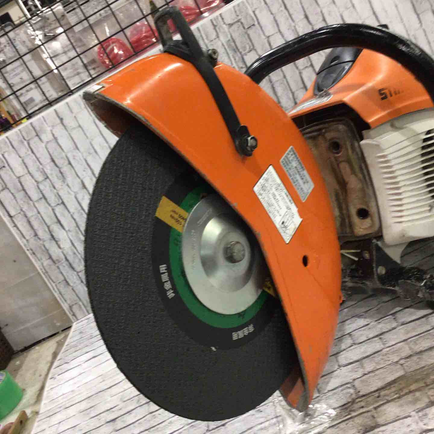 ◇STIHL(スチール) TS 420 コンパクトカットオフソー(14インチブレード
