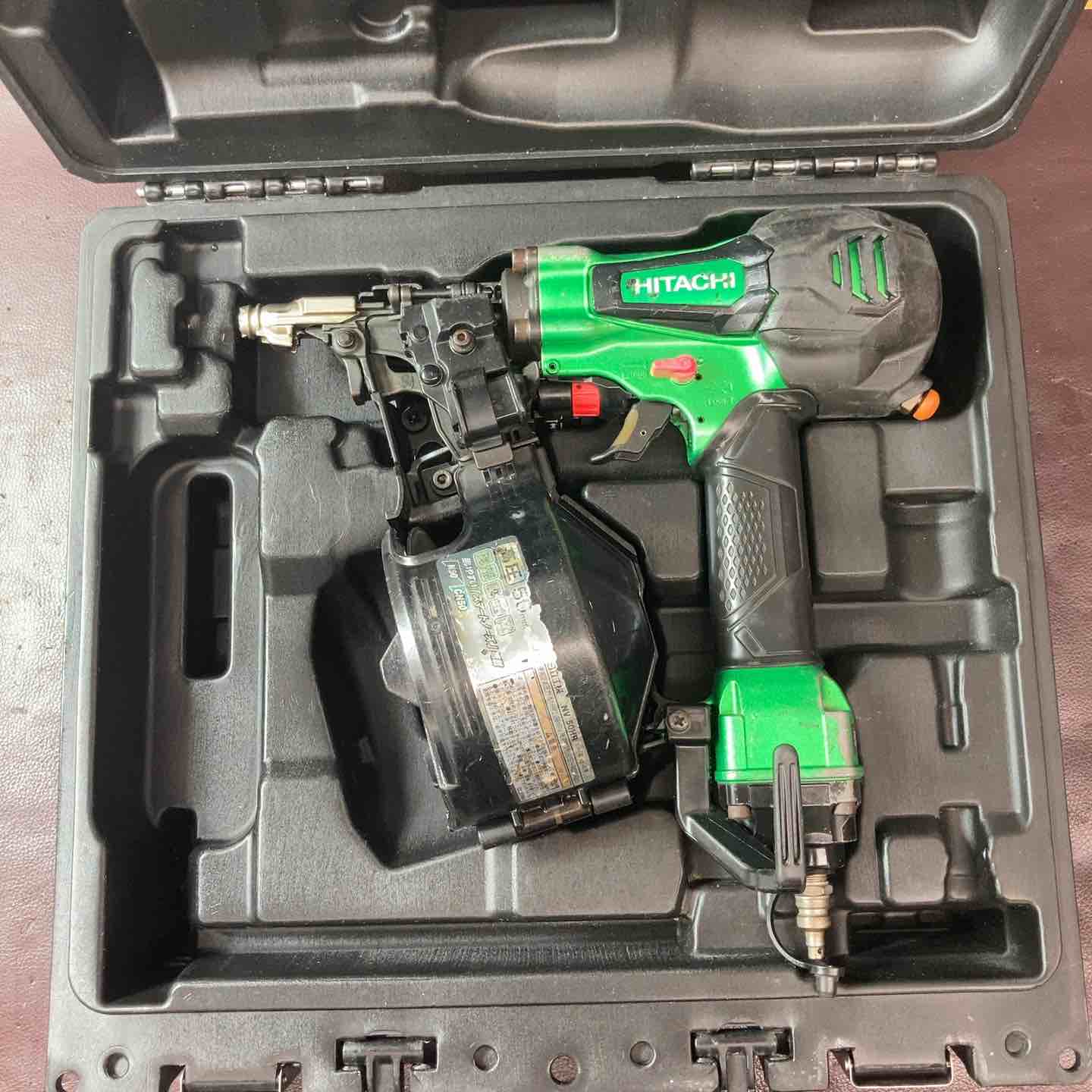 日立工機 NV65HR 高圧釘打ち機【リライズ野田愛宕店】【店頭取引限定】【中古】管理番号：ITPAFMNC2EGW ハイコーキ(日立工機) 高圧ロール釘打機 NV65HR(N)〜NV65HR(NL)【送料