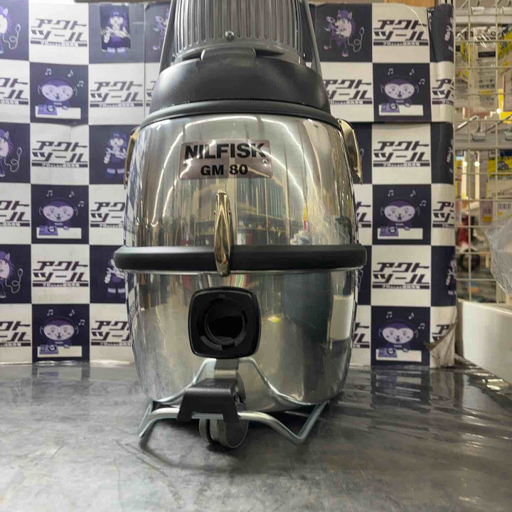 【美品】ニルフィスク(NILFISK) 業務用掃除機 GM80C【所沢店】