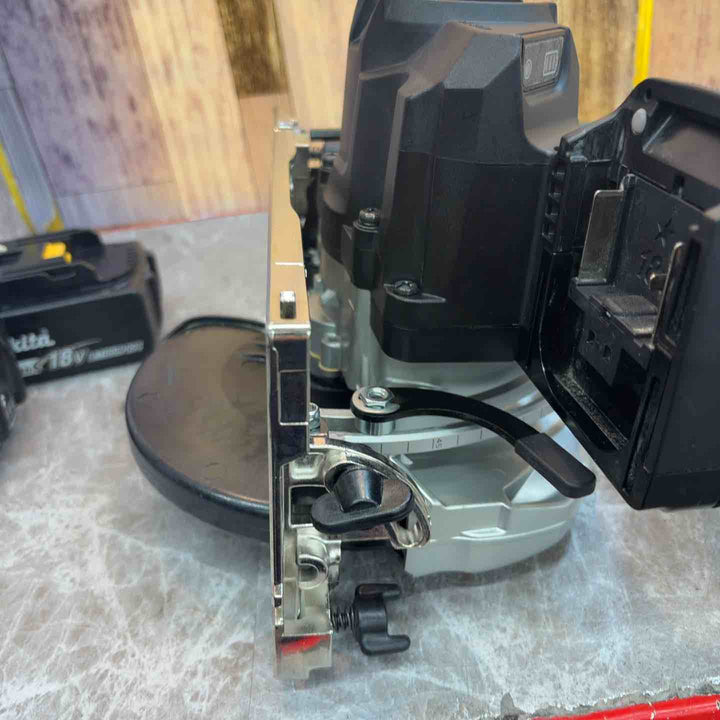 ★マキタ(makita) コードレス丸のこ HS631DRGXB【八潮店】