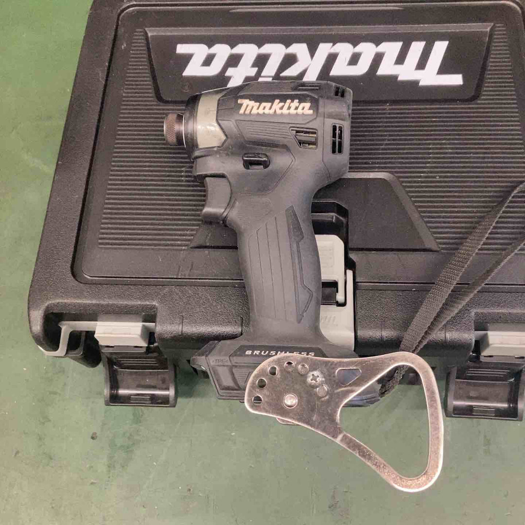 ★マキタ(makita) コードレスインパクトドライバー TD173DRGXB　充電回数5回 3回【戸田店】