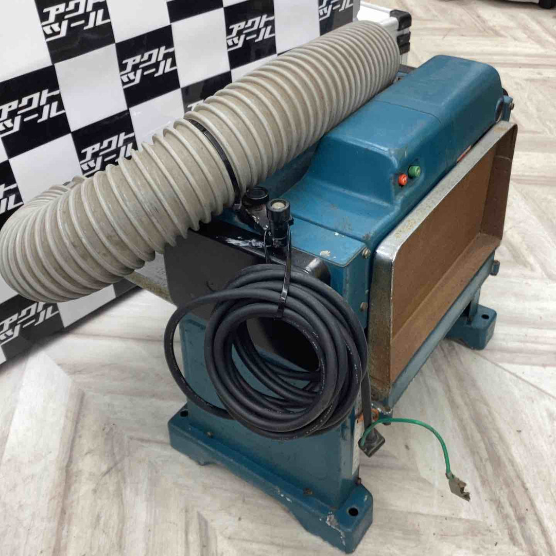 マキタ(makita) 300自動カンナ モデル 2012 有効幅304mm  木工  加工 掘削 表面処理  電動工具 100V 【越谷店】