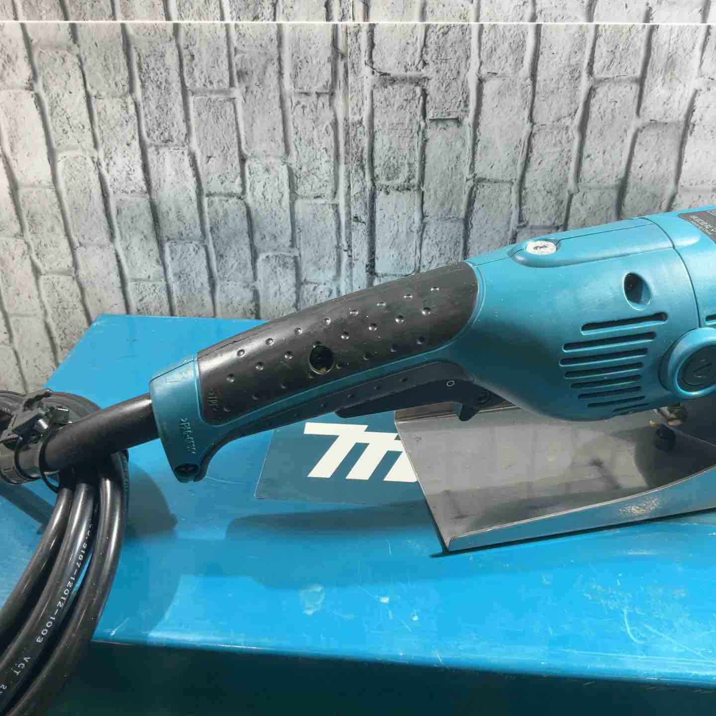 ☆マキタ(makita) 125mm電子コンクリートカンナ PC5001C【川口店