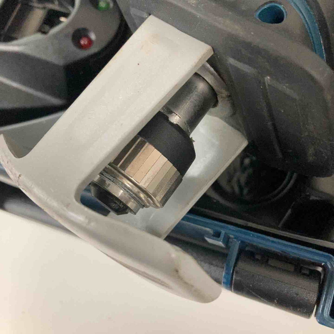 【039】【102】ボッシュ(BOSCH) コードレスセーバーソー GSA10.8V-LI + インパクトドライバー GDR10.8-LI + バッテリー4個 + 充電器セット【戸田店】