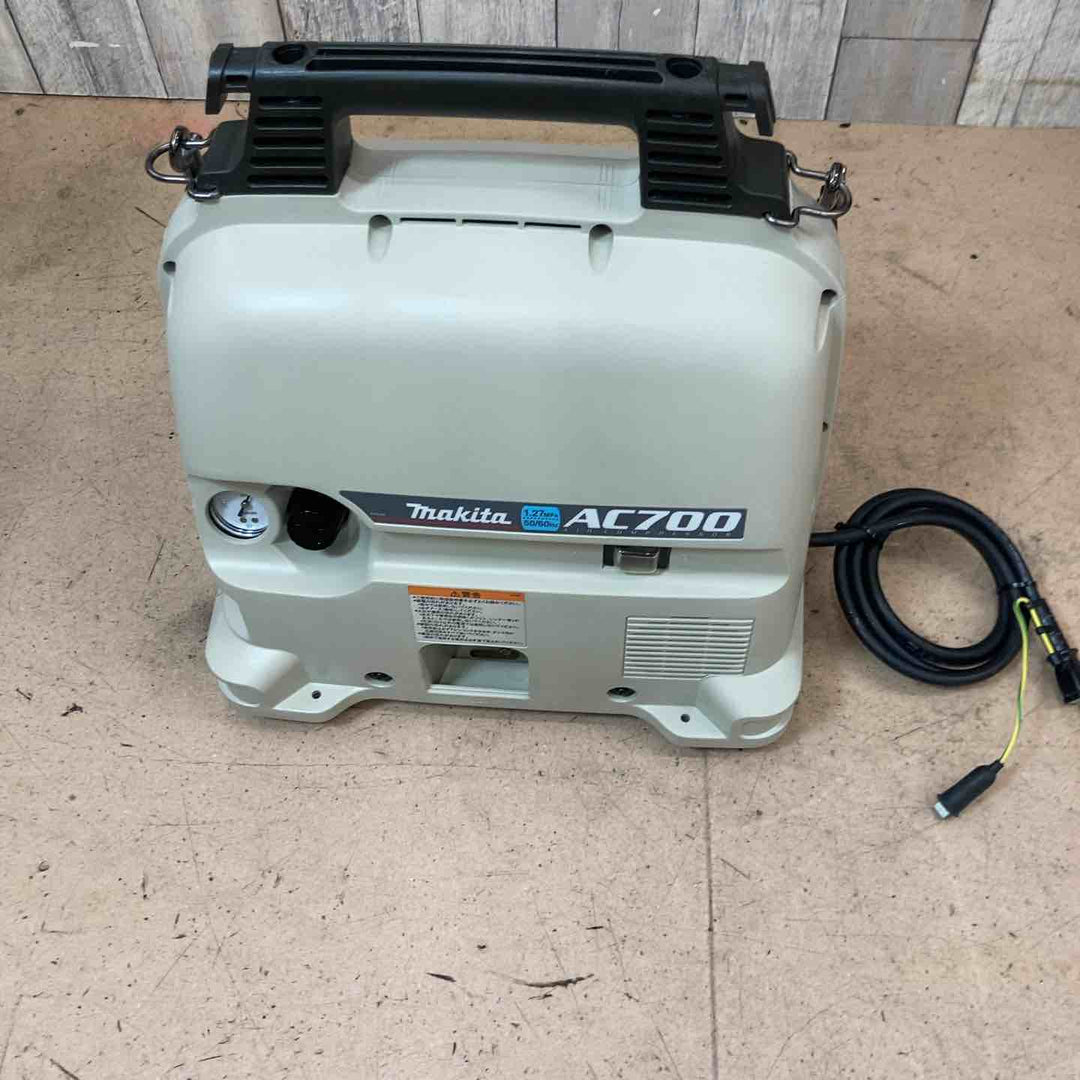 【中古品】★マキタ(makita) エアコンプレッサー AC700【東大和店】