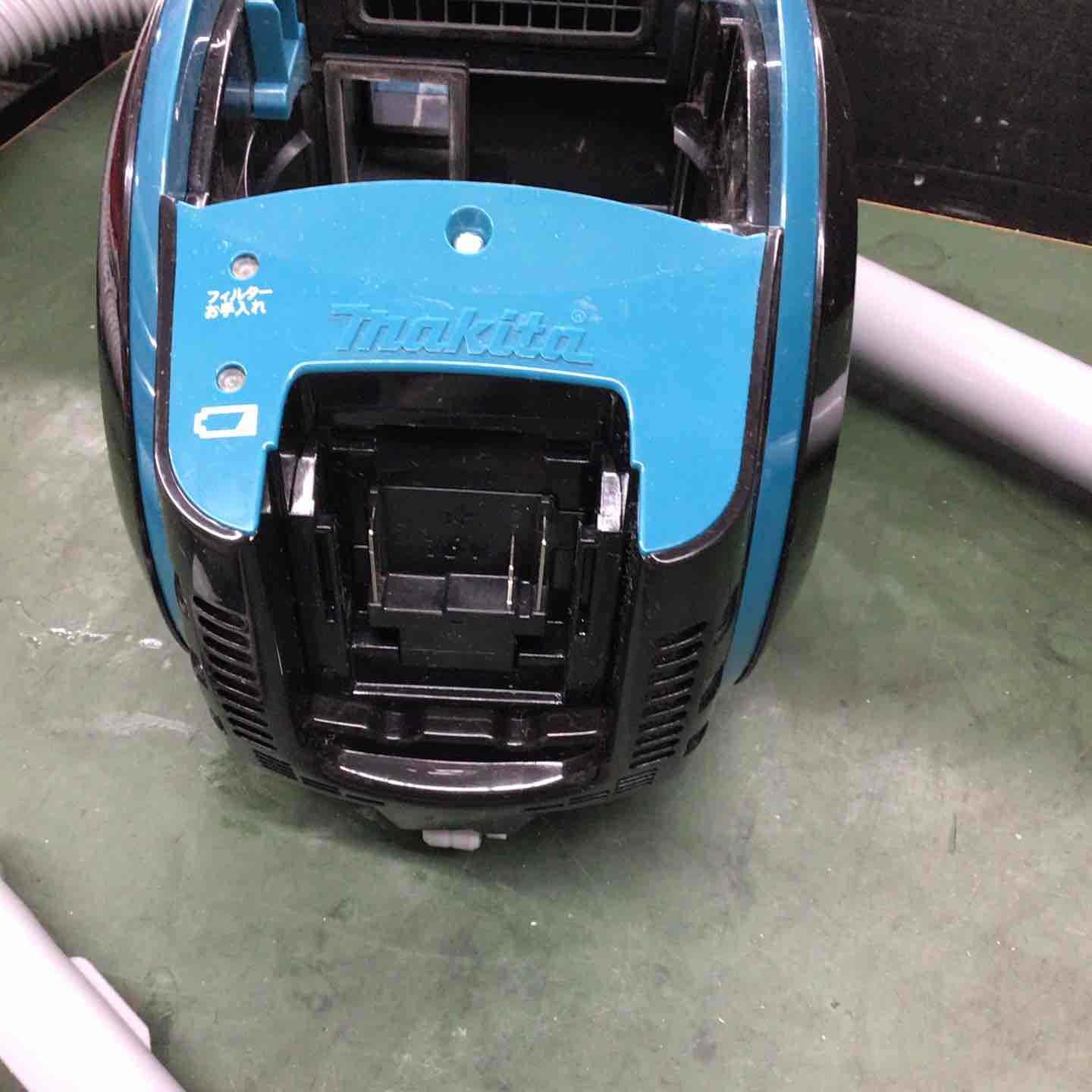 ☆マキタ(makita) コードレスサイクロン掃除機 CL500DZ【戸田店