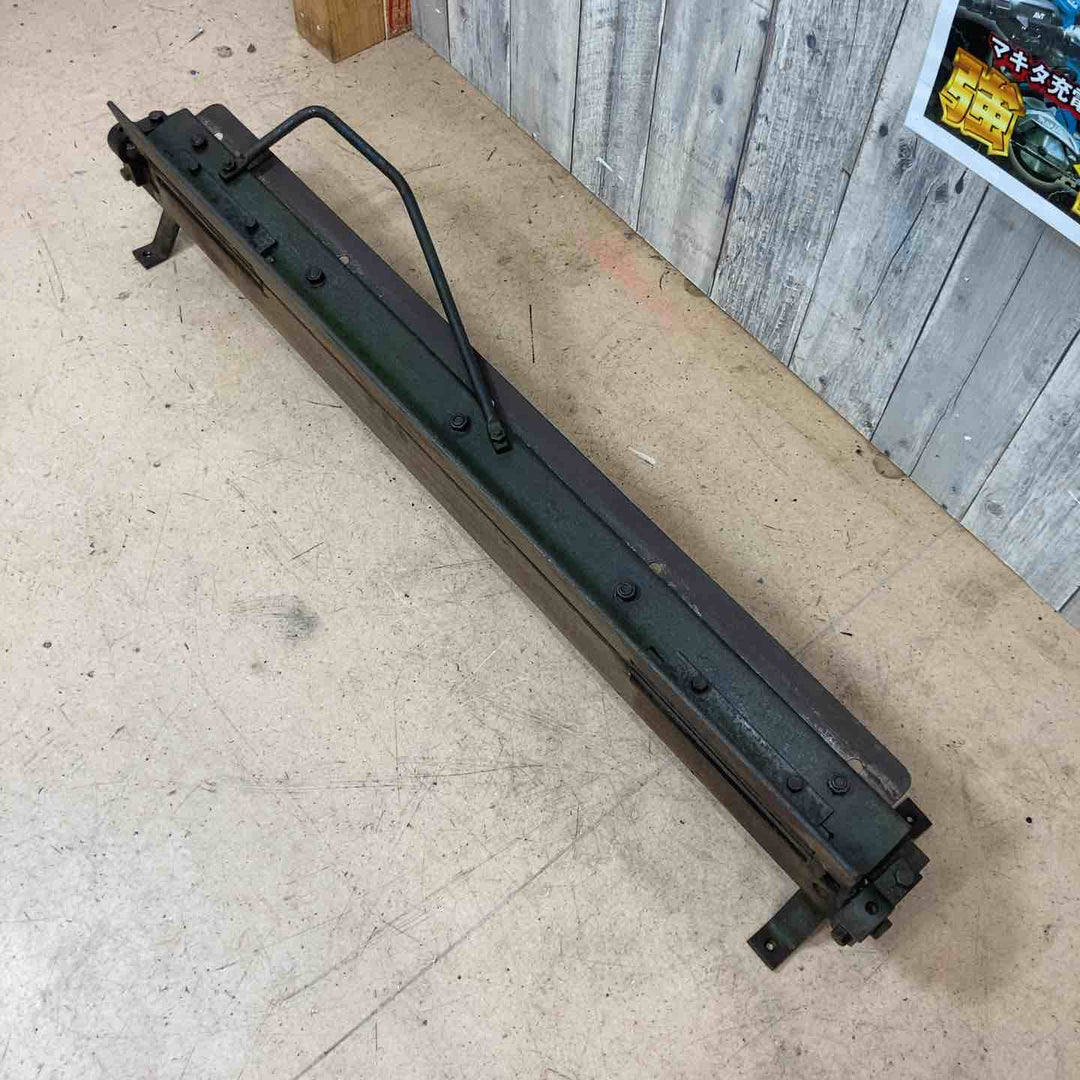 【中古品／店頭受取り限定】　メーカー・型式不明 アングルバッタ 1000㎜ 盛光？板金 折曲機 手動式 アングルバッタ ベンダー メタルベンダー ハゼ折り 折り曲げ機 【東大和店】