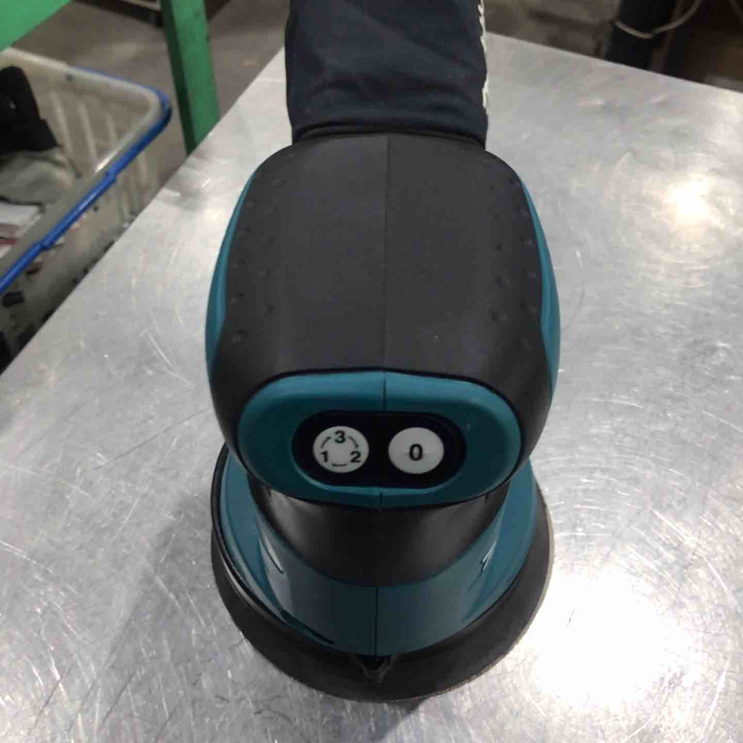 ★マキタ(makita) コードレスランダムオービットサンダ BO180DZ【川口店】