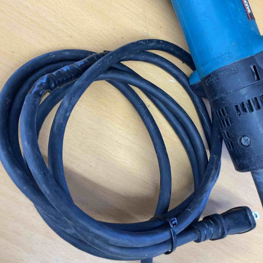 ☆マキタ(makita) 100mmディスクグラインダ 9533B【越谷店】