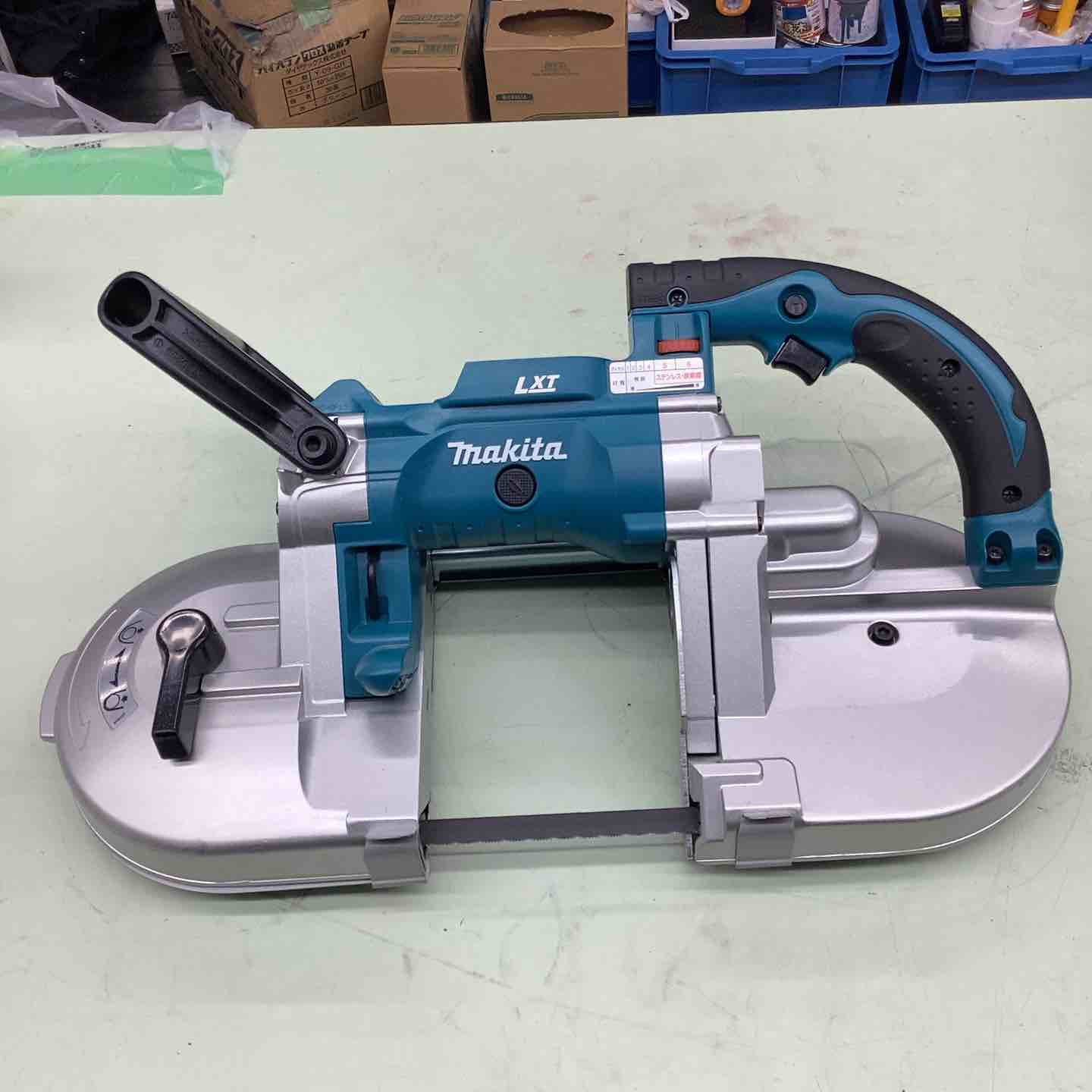 店頭受取り限定】☆マキタ(makita) コードレスバンドソー PB180DZ