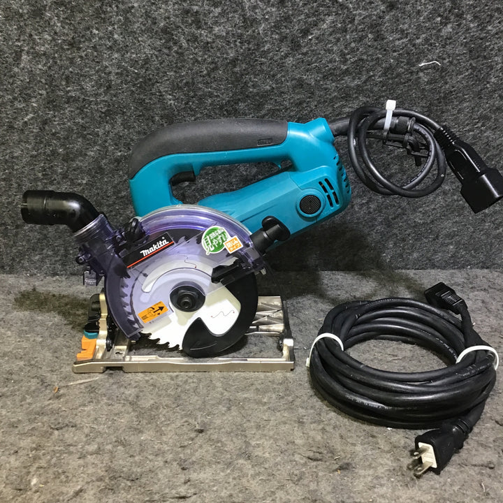 【中古品・新品刃！延長コード付き！】マキタ(makita) 125mmボード用防じん丸のこ 5205FXSP1【桶川店】