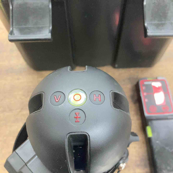 ◇VOICE レーザー墨出し器 5ラインレーザー Model-R5【八潮店】