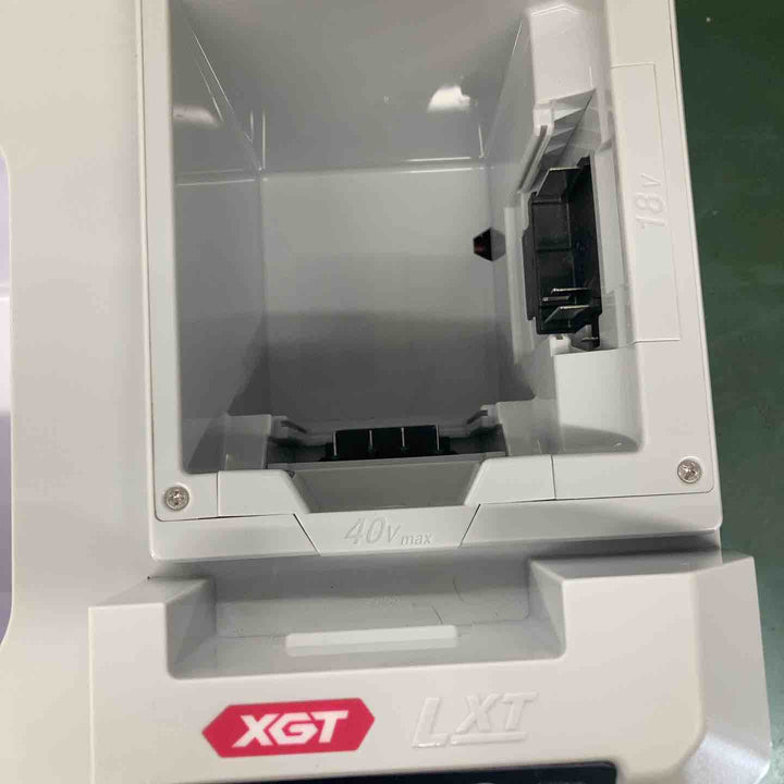 ★マキタ(makita) コードレス冷温庫 CW003GZ　18V,40V対応【戸田店】