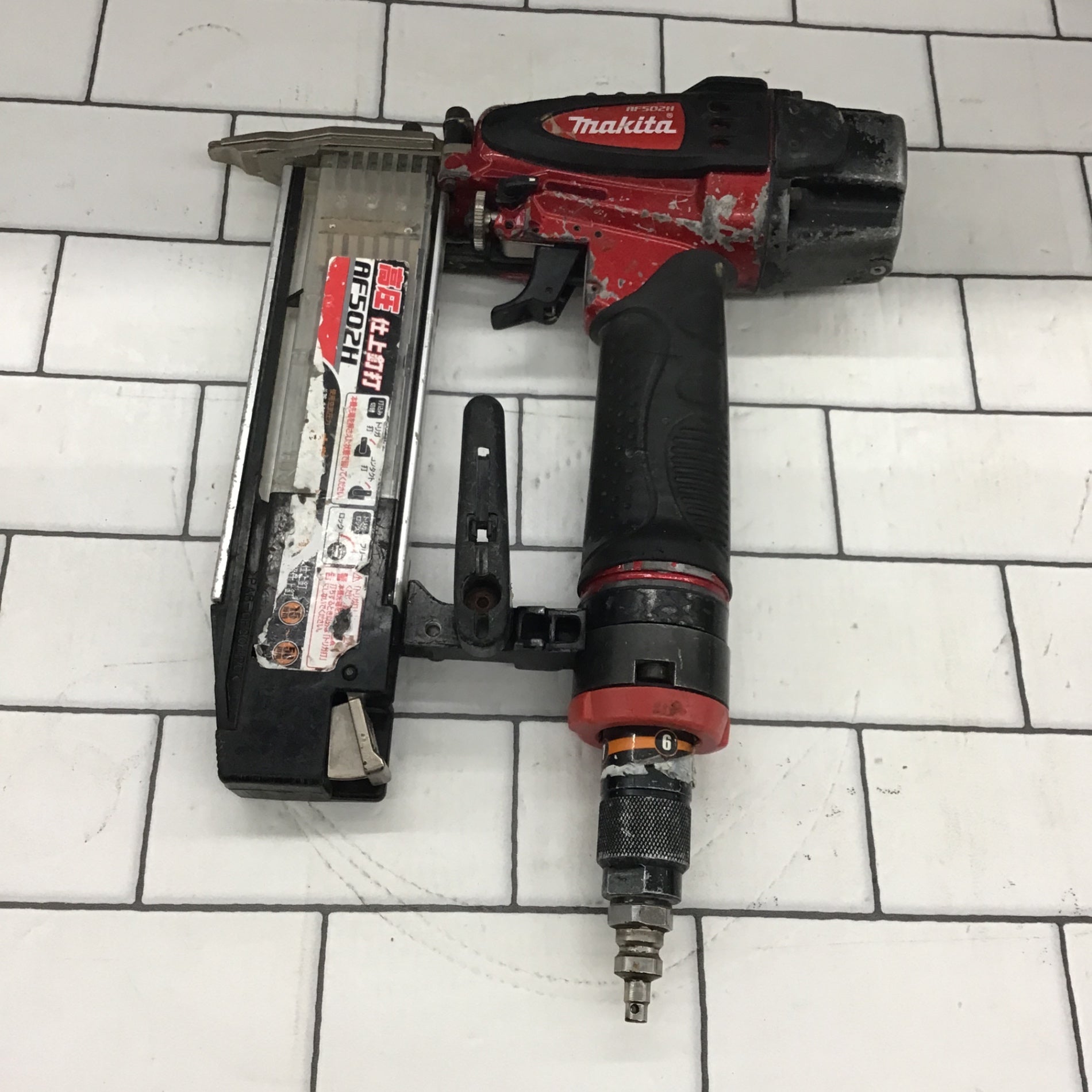 マキタ FN350D 18V 充電式フィニッシュネイラ 仕上釘⁄35mm送料無料 