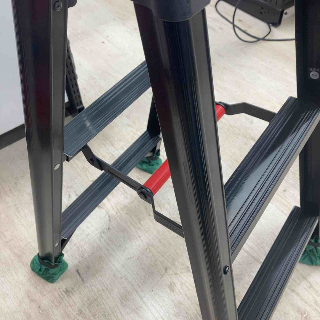 ◇長谷川工業(Hasegawa) 専用脚立 脚軽 BLACK 3段 RZB-09b (0.79m) (17761)【2020年モデル】【川越店】