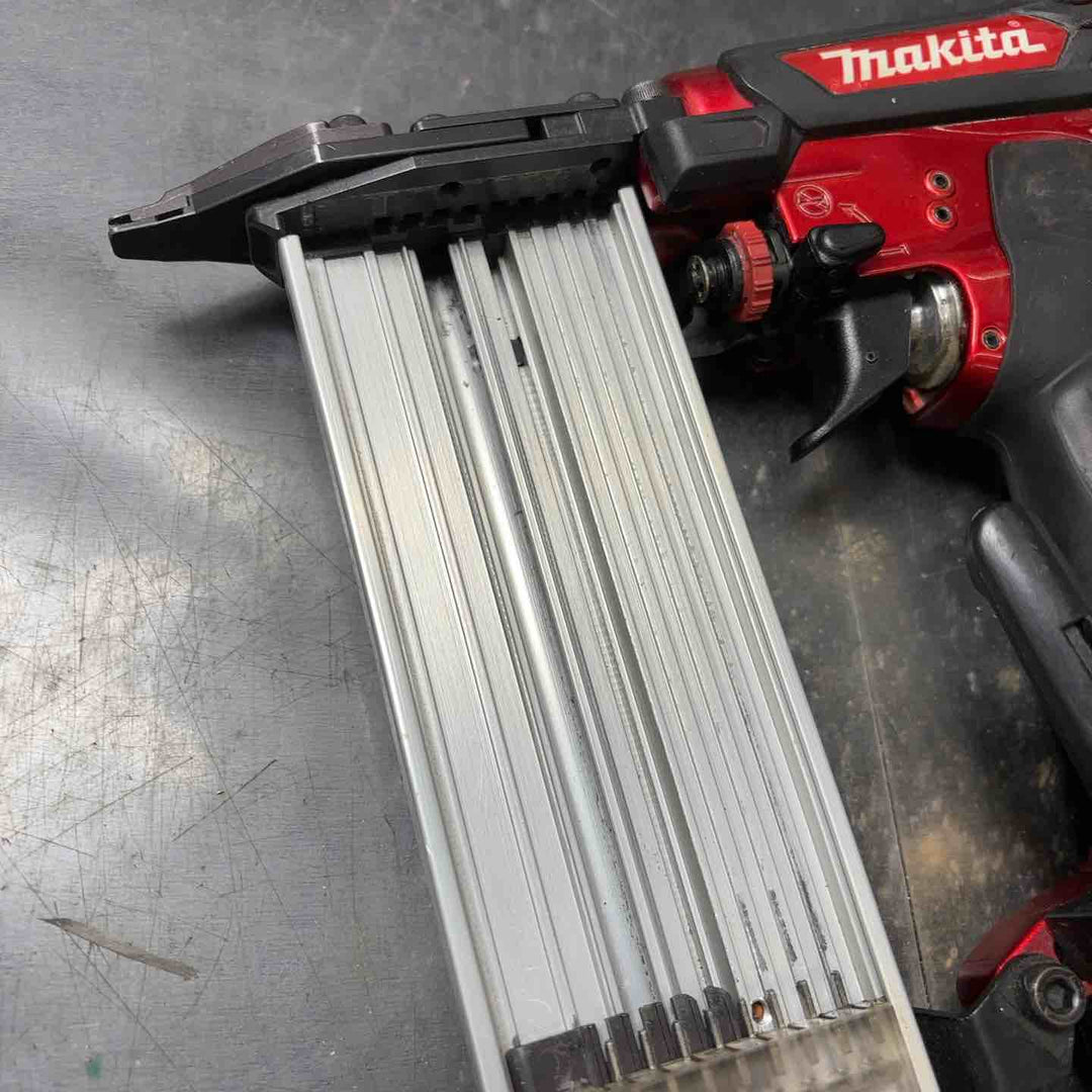 【中古品】マキタ(makita) 高圧フィニッシュネイラ AF552H【所沢店】