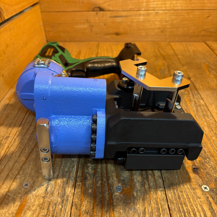【中古美品】亀倉 コードレスチャンネルレールカッター M-40LB※マルチボルトバッテリー1個、充電器付き【所沢店】
