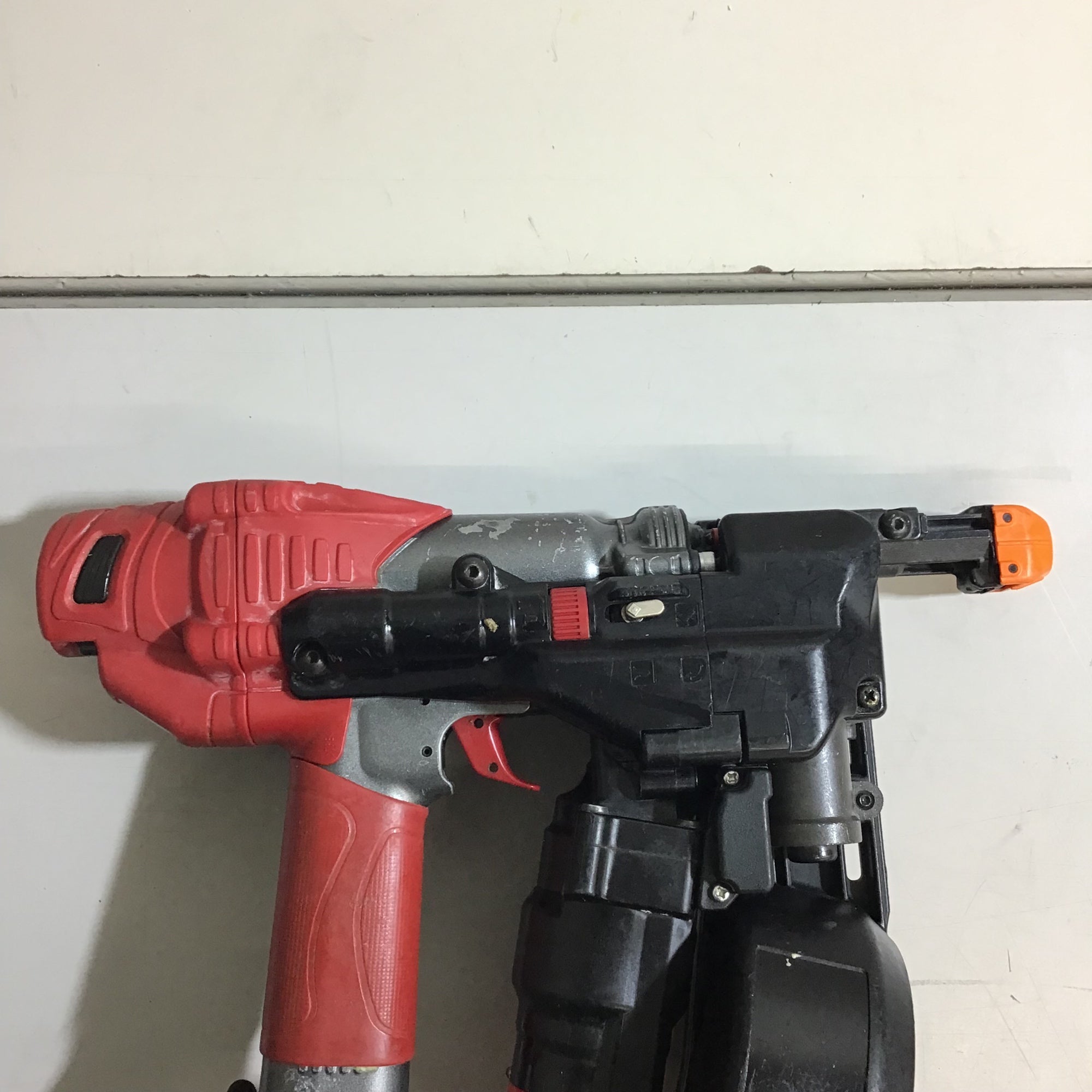 ☆マックス(MAX) 高圧エアネジ打ち機 HV-R41G4【戸田店】 – アクト