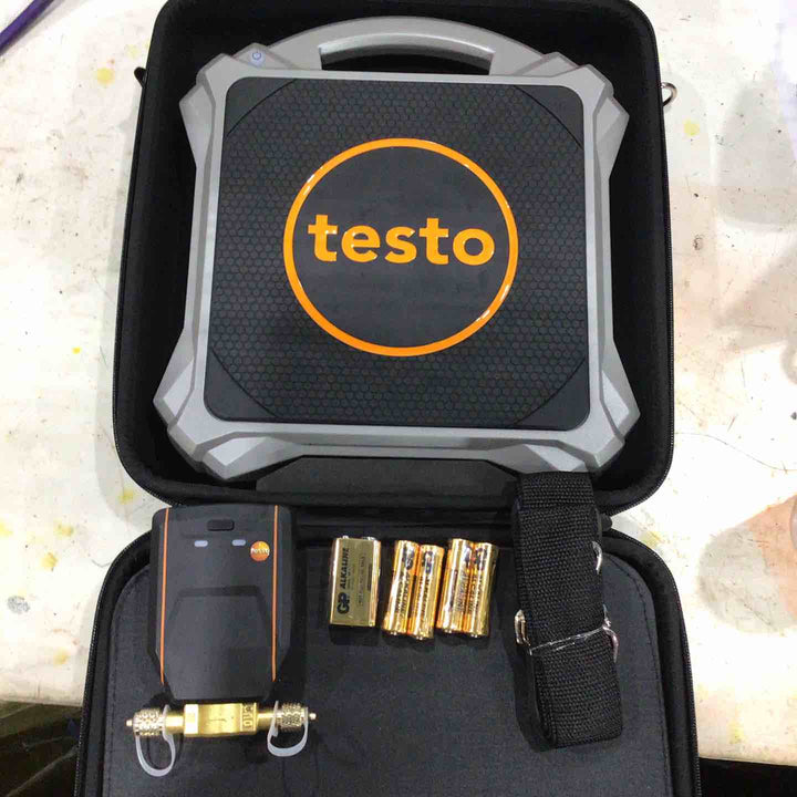 テスト(testo) スマートスケール&スマートバルブ 560i Kit 自動充填セット チャージングスケール【川口店】