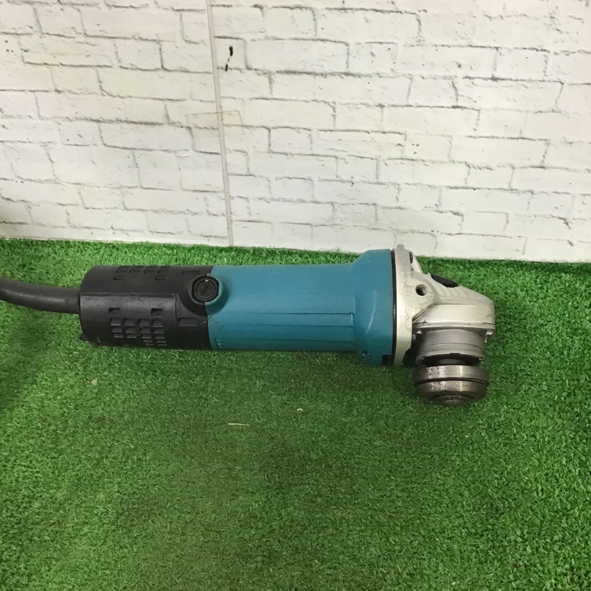 ☆マキタ(makita) 125mm ディスクグラインダ 9535B【町田店】 – アクト