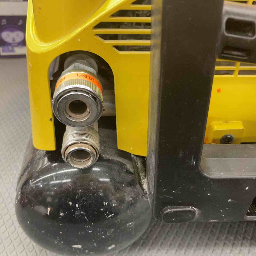【中古品】MAX 建築用 高圧 4口 エアコンプレッサー AK-HH1270E2 限定色 リーフイエロー【所沢店】