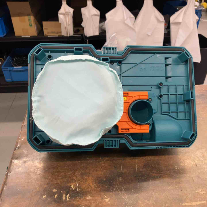 ★マキタ(makita) コードレス集じん機 VC013GZ【戸田店】