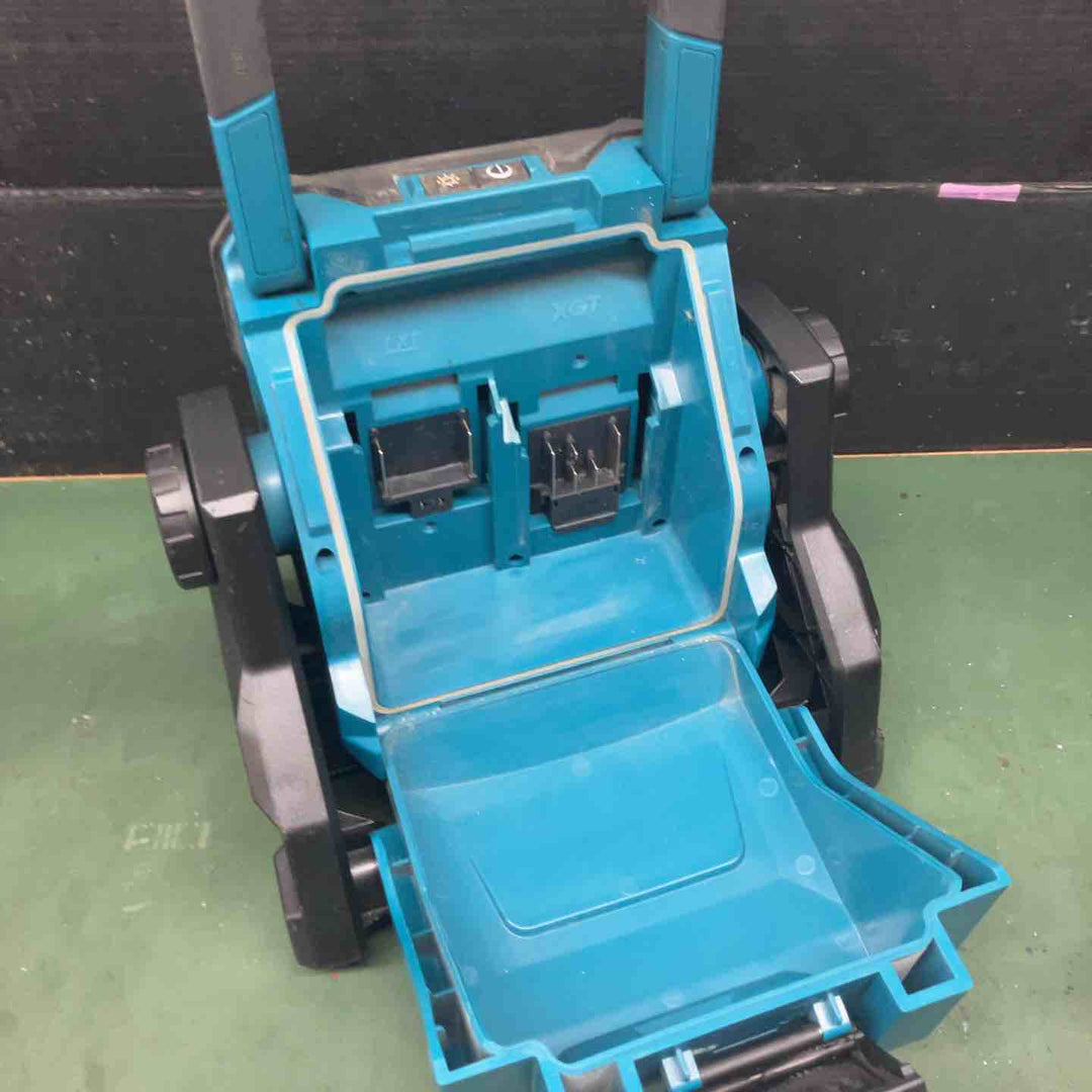 ◇マキタ(makita) コードレススタンドライト 40Vmax ML003G 青【戸田店】