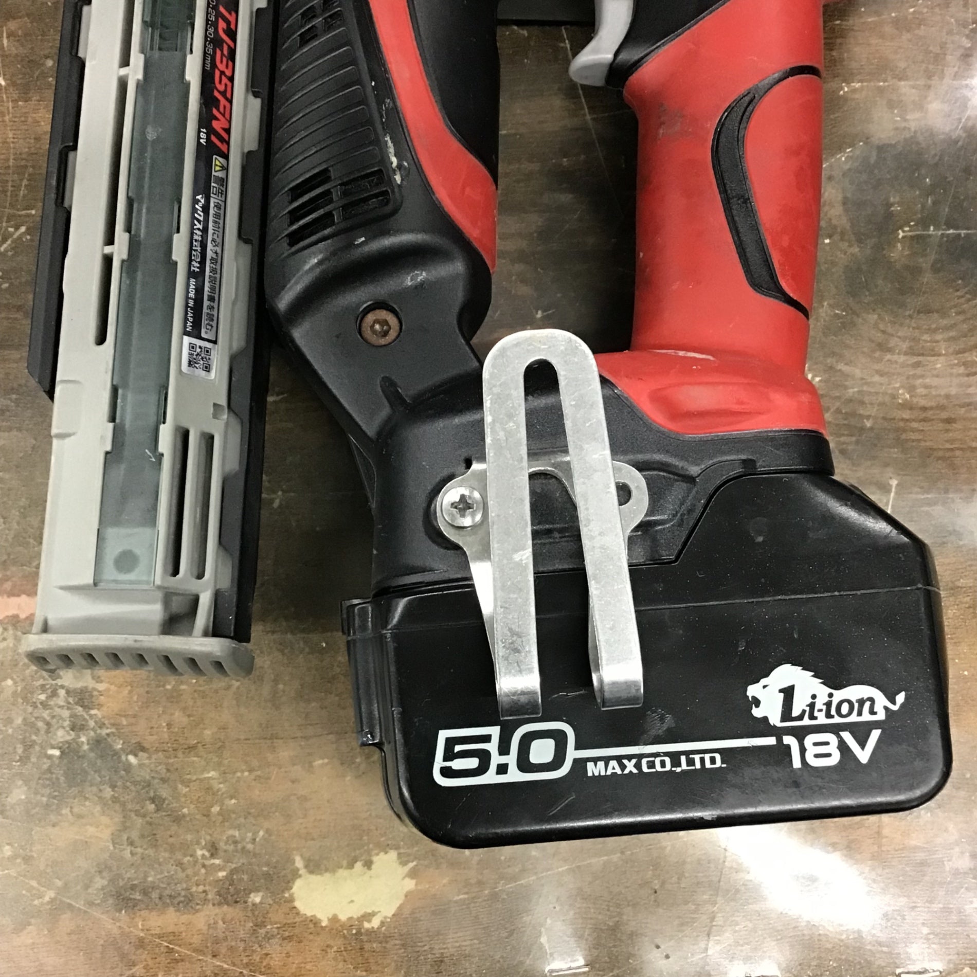 中古品】☆マックス(MAX) コードレスフィニッシュネイラ TJ-35FN1-BC