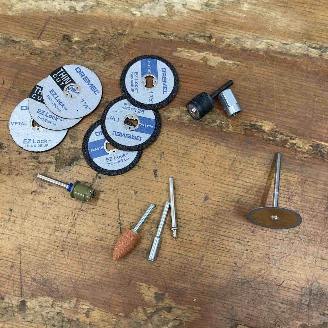 【中古品】ドレメル/DREMEL コード式ロータリーツール Model300 ルーター  トリマー【柏店】
