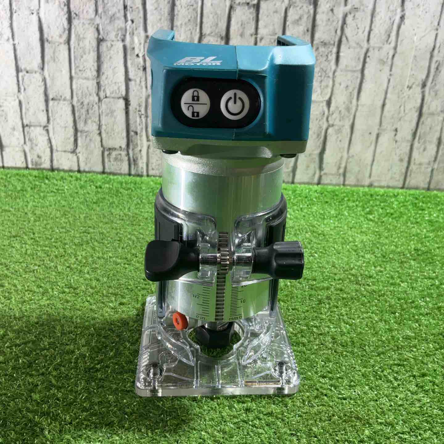 ★マキタ(makita) コードレストリマー RT50DZ 動作確認済【川口店】 ☆マキタ(makita) コードレストリマー RT50DZ 動作確認済【川口店