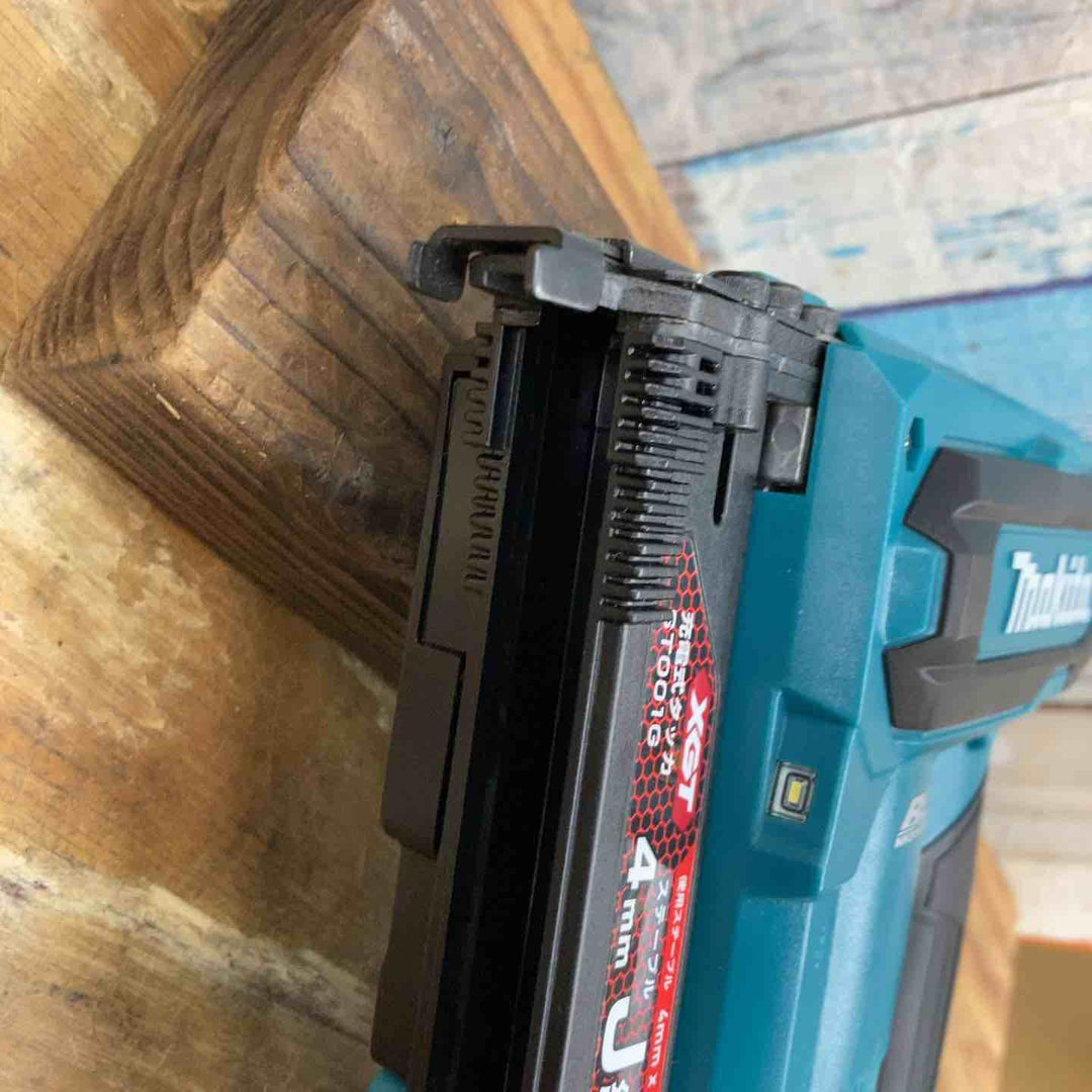 ★マキタ(makita) コードレスタッカー ST001GZK【柏店】