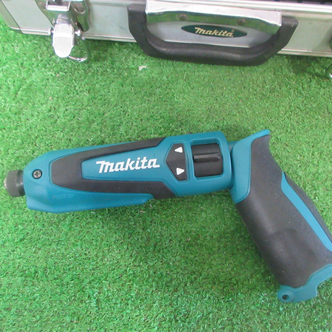 ☆マキタ(makita) 充電式ペンインパクトドライバ TD021DS【町田店】