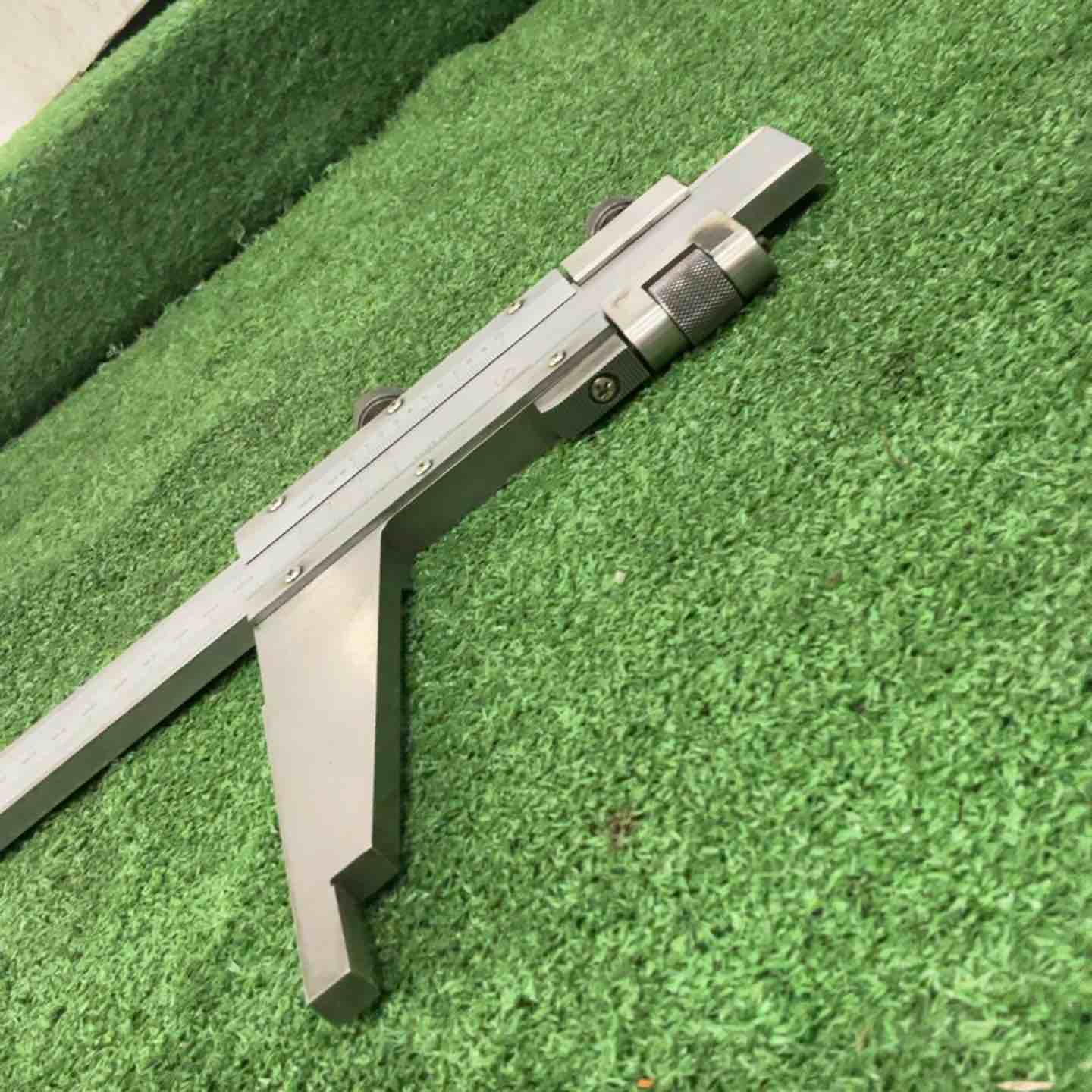 店頭受取り限定】ミツトヨ ノギス 100㎝ (1000㎜)【川口店】 – アクト