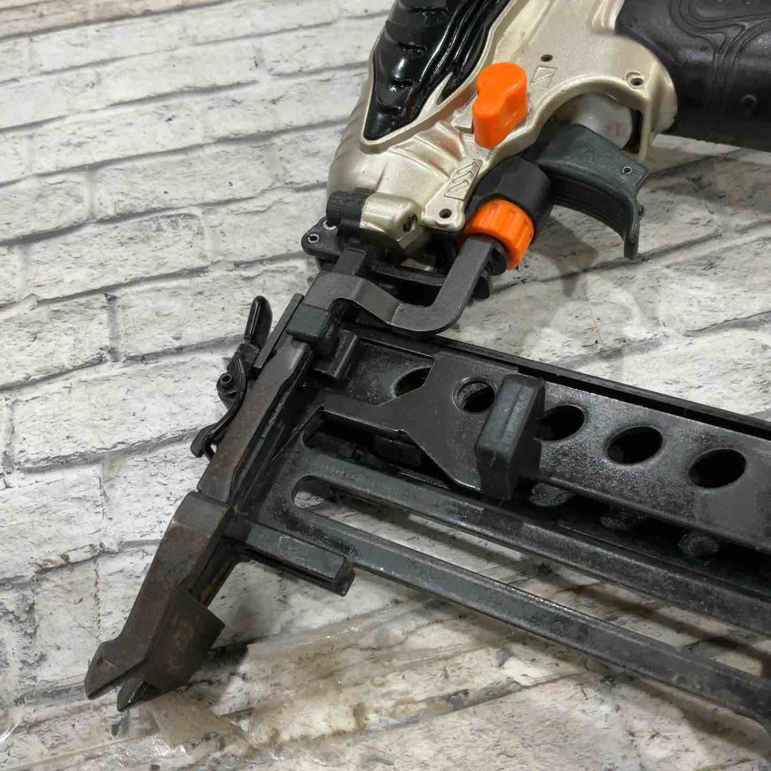 ☆ハイコーキ(HIKOKI ※旧:日立工機) 常圧フロアタッカ N5004MF【川口店】